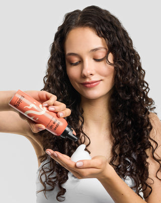 Wave me up Twisty curly hair mousse fixes the curl without weighing it down - 2