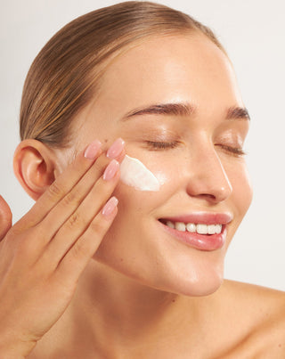 Nutridome moisturising face cream SPF 50 with allantoin and hyaluronic acid - 2